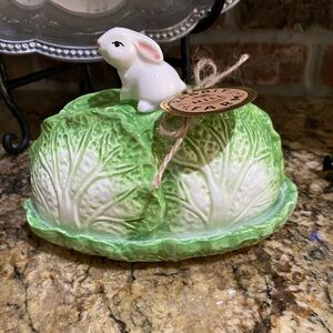 Arlington Designs Cabbage shaped bunny topped covered butter dish - Brand new
